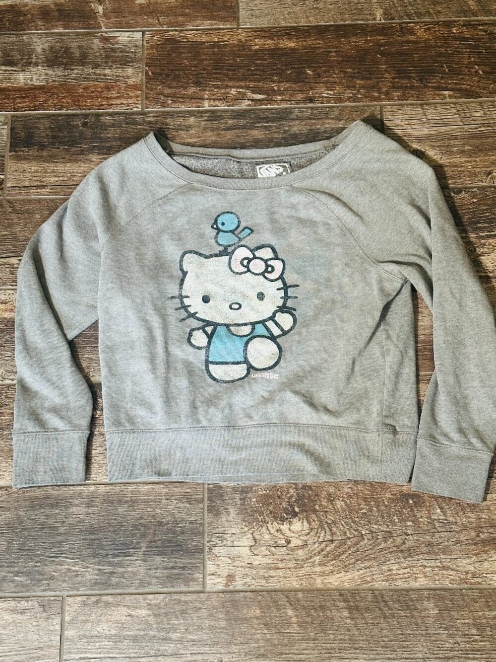 Sanrio Hello Kitty Vans Collab Grey Long Sleeve. Size Large L Wide Collar